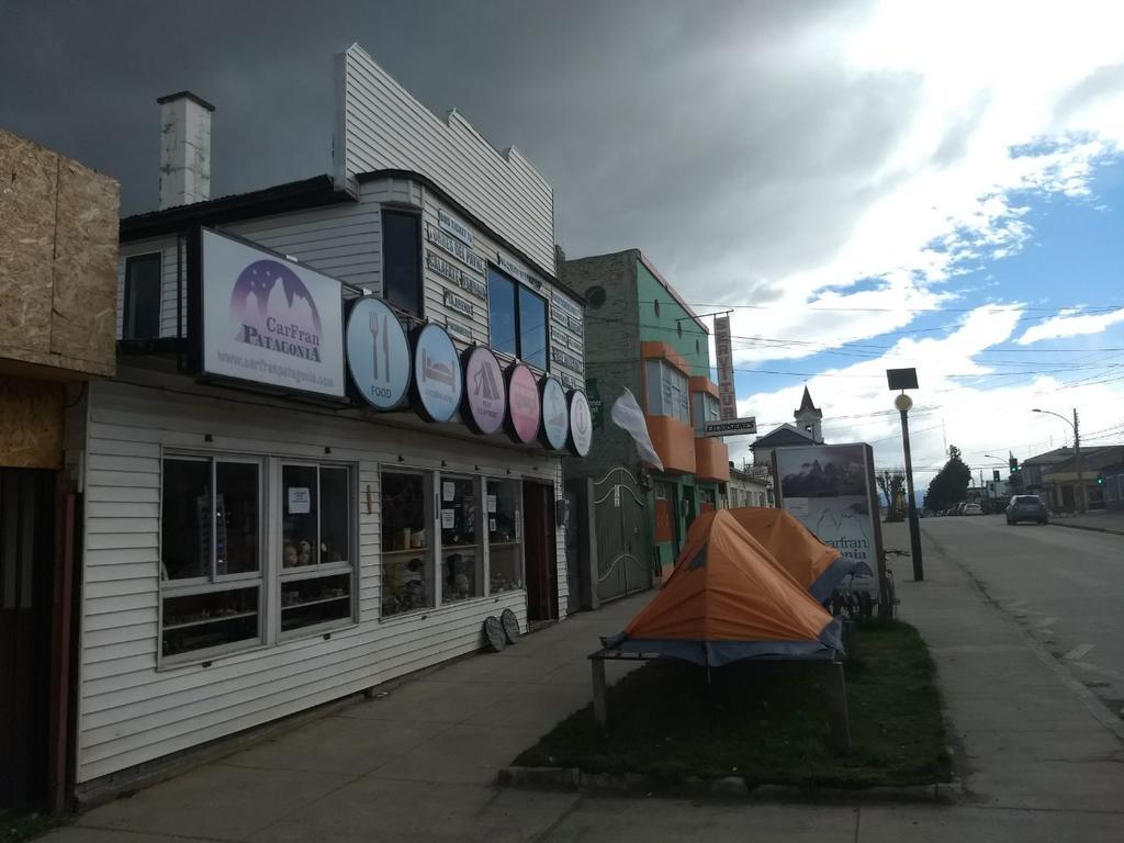 Carfran Patagonia Hostel Puerto Natales Eksteriør bilde